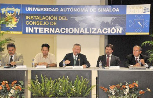 Rinden protesta integrantes del Consejo de Internacionalización de la UAS