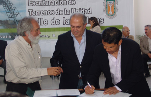 Escrituran la Unidad Universitaria Valle de las Palmas de la Universidad Autónoma de Baja California