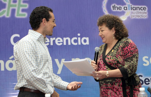 Dicta el director de The Climate Project, conferencia magistral en la Universidad Juárez Autónoma de Tabasco 