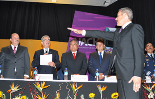 Jesús Enrique Seáñez Sáenz rindió protesta como rector de la Universidad Autónoma de Chihuahua