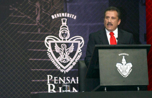 Rindió Enrique Agüera Ibáñez su Primer informe de labores el frente de la Benemérita Universidad Autónoma de Puebla