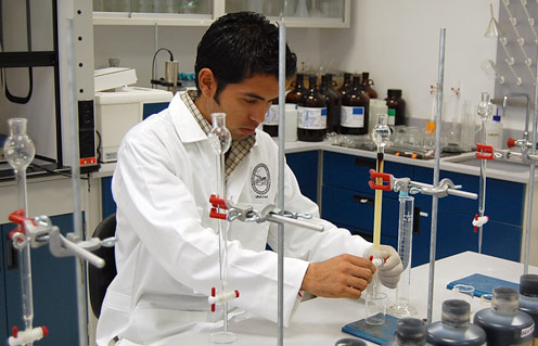 Universidad Autónoma del Carmen a la vanguardia en investigación y servicios petroleros