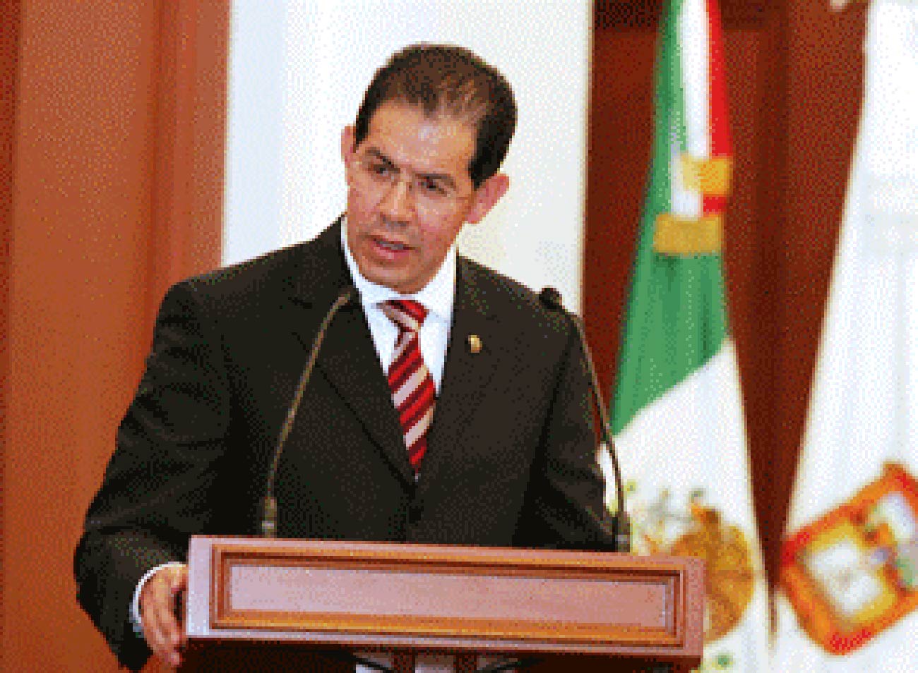 Rindió su Primer Informe en la Universidad Autónoma del Estado de México José Martínez Vilchis