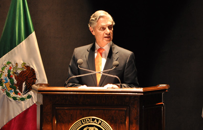 Luis Ernesto Derbez Bautista rindió su tercer informe  al frente de la Universidad de las Américas Puebla