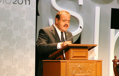 Rindió Mario García Valdez su informe de actividades 2010-2011 al frente de la Universidad Autónoma de San Luis Potosí
