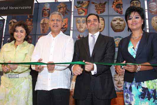 Inició la XI edición de la Feria Internacional del Libro Universitario de la Universidad Veracruzana