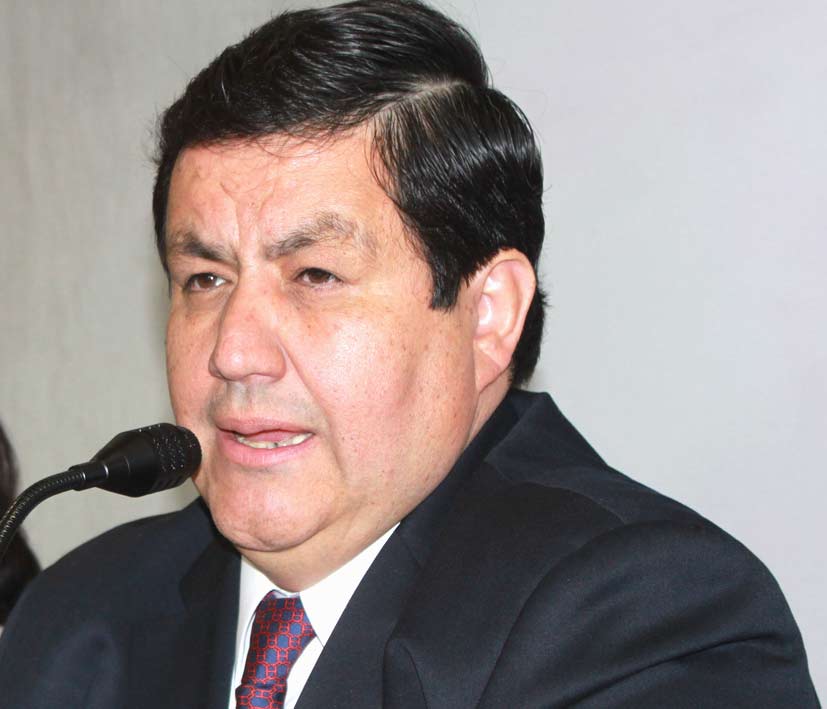 Gerardo Lara Orozco rindió su informe 2010-2011 al frente de la Universidad Tecnológica de Puebla