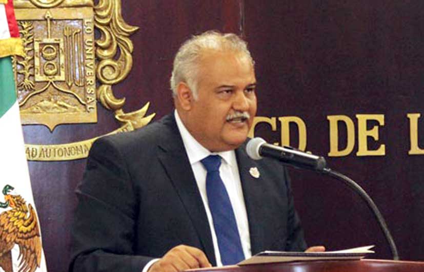 Primer informe de labores de Juan López Salazar en la Universidad Autónoma de Nayarit