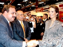 Refrenda canales de comunicación Rector de la UASLP durante gira en España