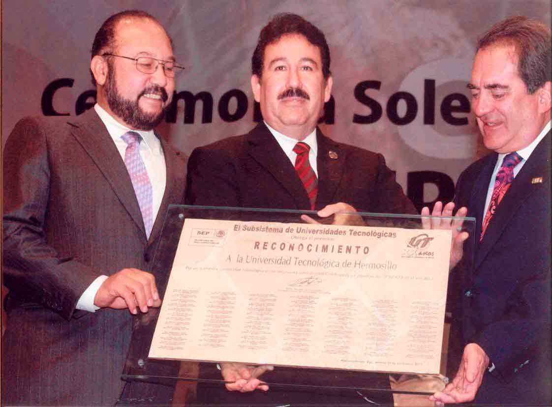 Recibe la Universidad Tecnológica de Hermosillo reconocimiento por su calidad