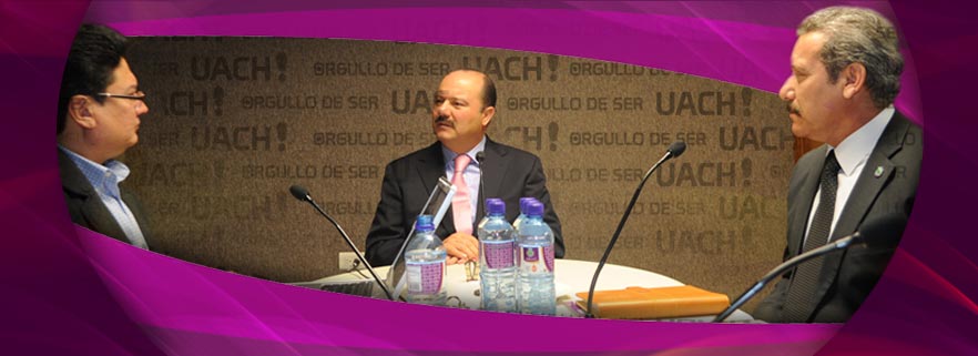 Visita gobernador instalaciones de radio de la Universidad Autónoma de Chihuahua