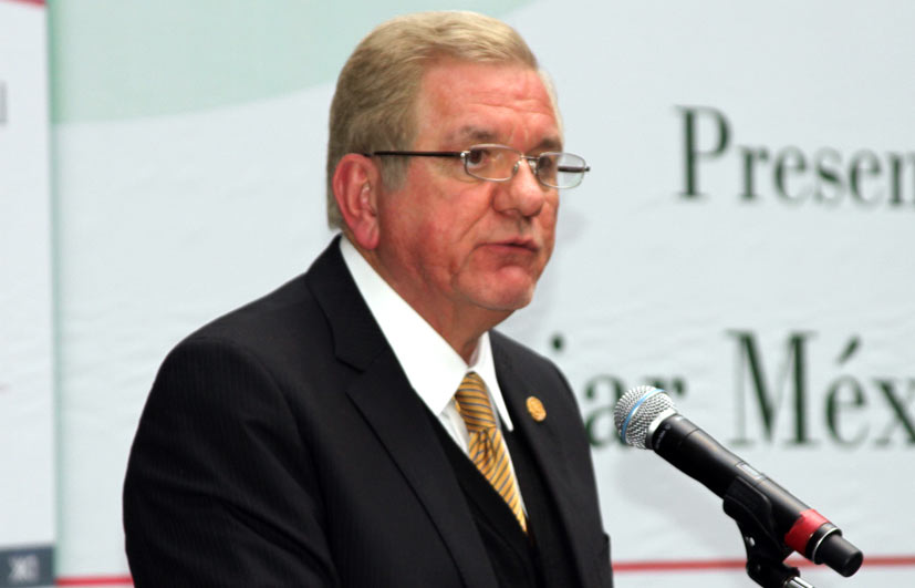 Presenta la Universidad Autónoma de Nuevo León el libro Cambiar México con participación social