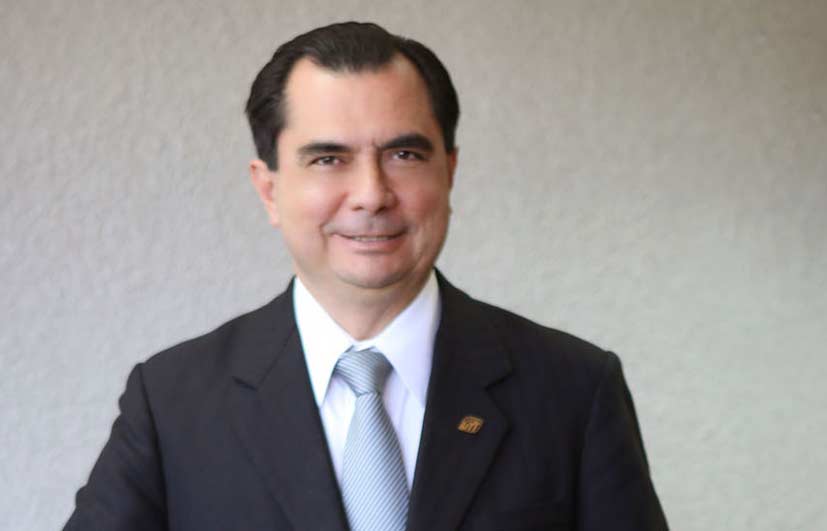 Tercer informe de José Antonio Garrido Natarén en la Universidad Tecnológica de Tecamachalco