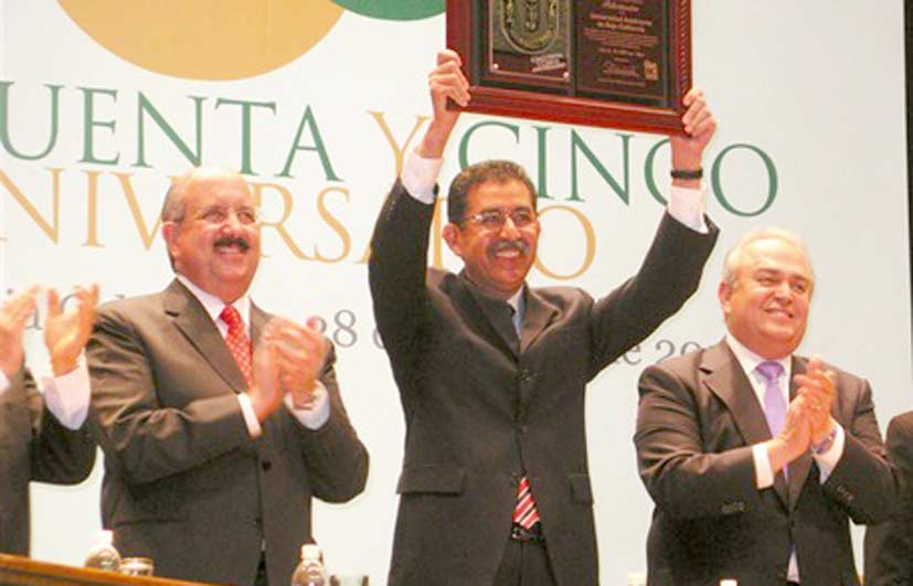 Festeja la Universidad Autónoma de Baja California 55 Aniversario