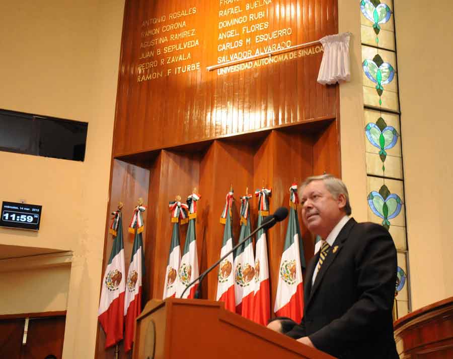 Inscriben el nombre de la Universidad Autónoma de Sinaloa en el Muro de Honor del Congreso estatal