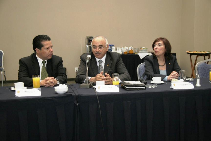 El Rector de la UG y el Alcalde Celaya se reúnen para continuar los avances del Campus Celaya.