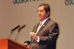 Rinde protesta José Eduardo Hernández Nava como rector de la Universidad de Colima