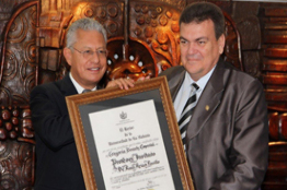 Impulsarán UV y UH intercambio estudiantil y académico