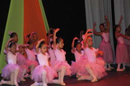 Exitosos talleres artísticos y culturales de la UNACAR