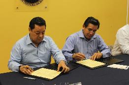 Unicach y Unich unen fortalezas a favor de estudiantes