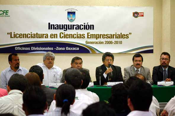 UABJO y CFE ponen en marcha la licenciatura en Ciencias Empresariales