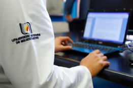 Forma la UAA recursos humanos de alta calidad