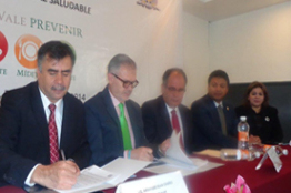 Firmó UAZ convenio de colaboración con IMSS