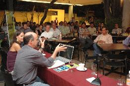 Un decenio de café con aroma a ciencia