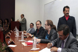 Presentan el libro “Psicología aplicada” obra de cuatro académicos del CUCS