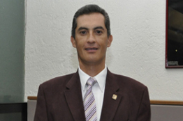 Tiene burros blancos nuevo entrenador