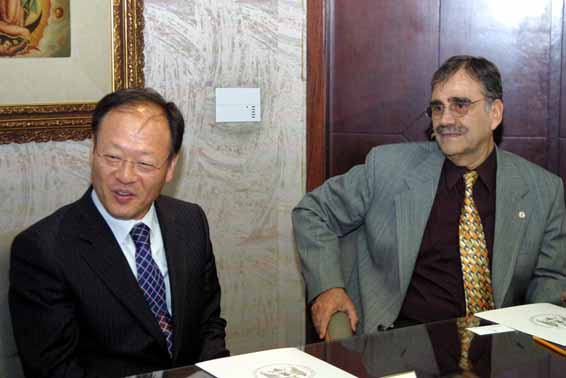 Corea y México son Herederos de Civilizaciones Milenarias señaló el Embajador de Corea en México, de visita por la UAG