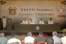 Asegura Felipe Calderón que la educación superior será una prioridad estratégica para su gobierno