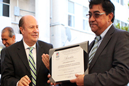 Acreditan carreras de la Facultad de Contaduría y Administración.