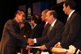 Facultad de Medicina de la UASLP entrega nuevos médicos a México