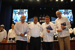 Rinde su primer informe de actividades el Dr. José Antonio Ruz Hernández