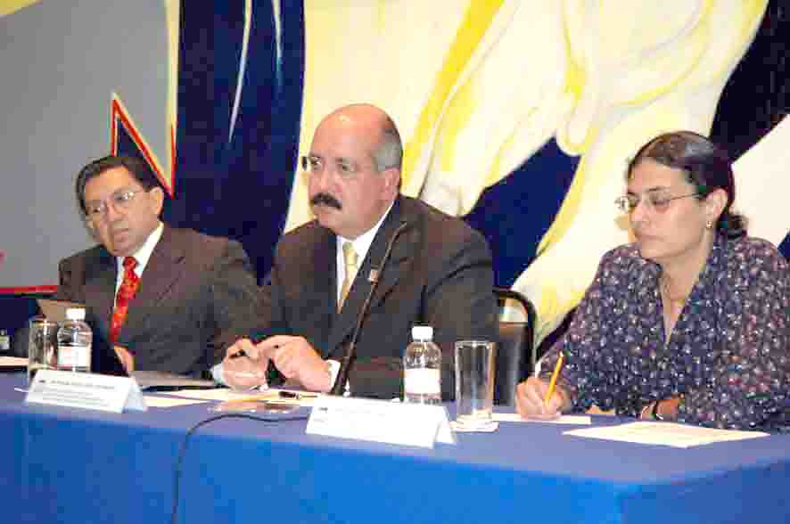 El impulso a la educación superior, la ciencia y la tecnología, instrumento para combatir la pobreza y la desigualdad: RLC