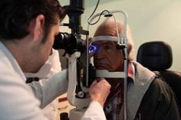 Realizan campaña de detección de enfermedades oculares