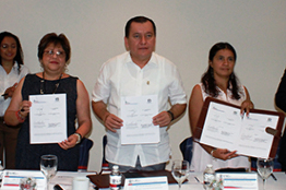 Firma Javier Saldaña convenio internacional con Universidad de Colombia