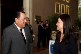 Se reúne el rector Javier Saldaña con la directora general de la CDI