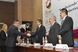 Otorga ANUIES a IPN premio nacional de servicio social comunitario 2014