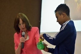 Fundamental, hacer nuevas preguntas a los mismos temas: Julieta Fierro