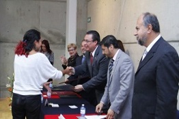 UAA premia a jóvenes de concursos literarios y de crítica 