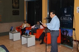 Expone UNICACH gigantesco Belén