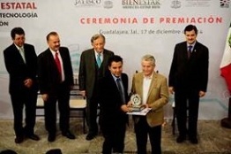 Reciben tres académicos de la UdeG premio de ciencia, tecnología e innovación