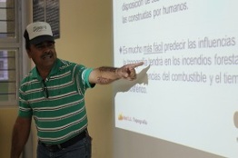 Capacitan en UNICACH sobre manejo de incendios forestales