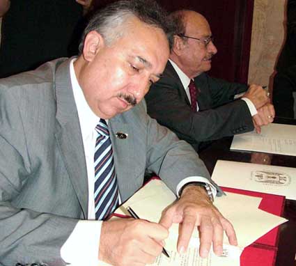 Formalizan Cooperación el Instituto Jalisciense de Ciencias Forenses y la UAG