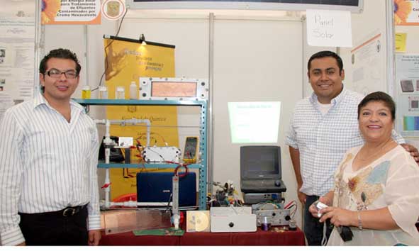 Alumnos de la UG obtienen premios de innovación tecnológica de la región Centro Occidente de la ANUIES