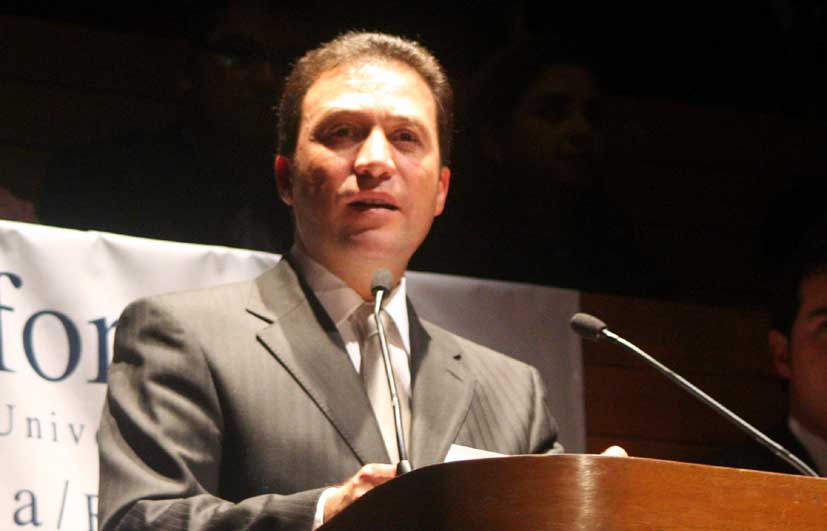 Presentó Luis Gil Borja su Primer Informe como rector de la Universidad Autónoma del Estado de Hidalgo