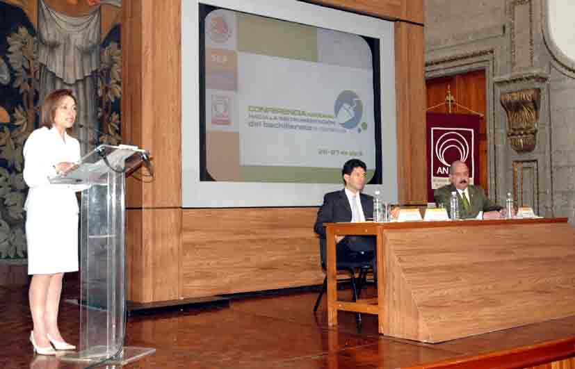 Permitirá la educación a distancia ampliar la cobertura en educación media superior