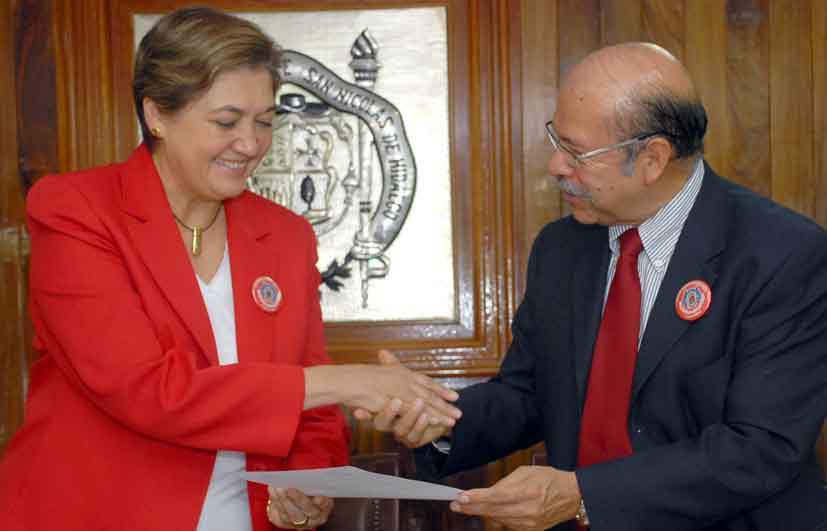 La Facultad de Ciencias Médicas y Biológicas de la Universidad Michoacana de San Nicolás de Hidalgo va por la acreditación